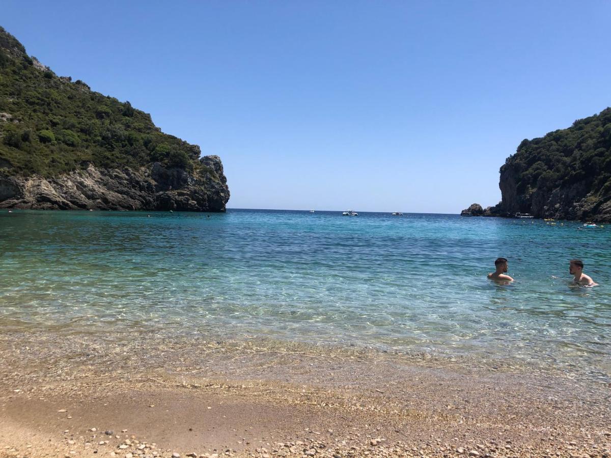 Villa Ampelaki "30 Meters To Beach" 팔레오카스트리차 외부 사진
