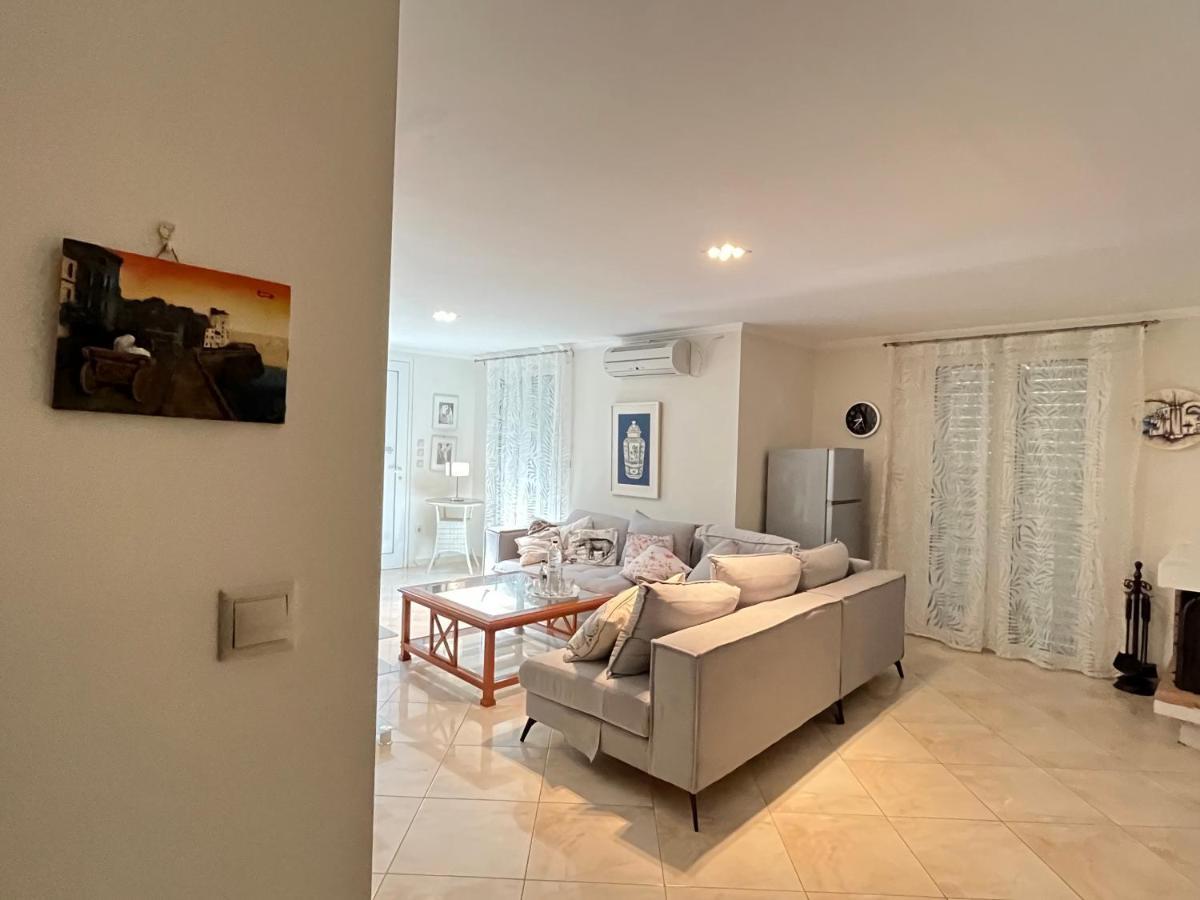 Villa Ampelaki "30 Meters To Beach" 팔레오카스트리차 외부 사진