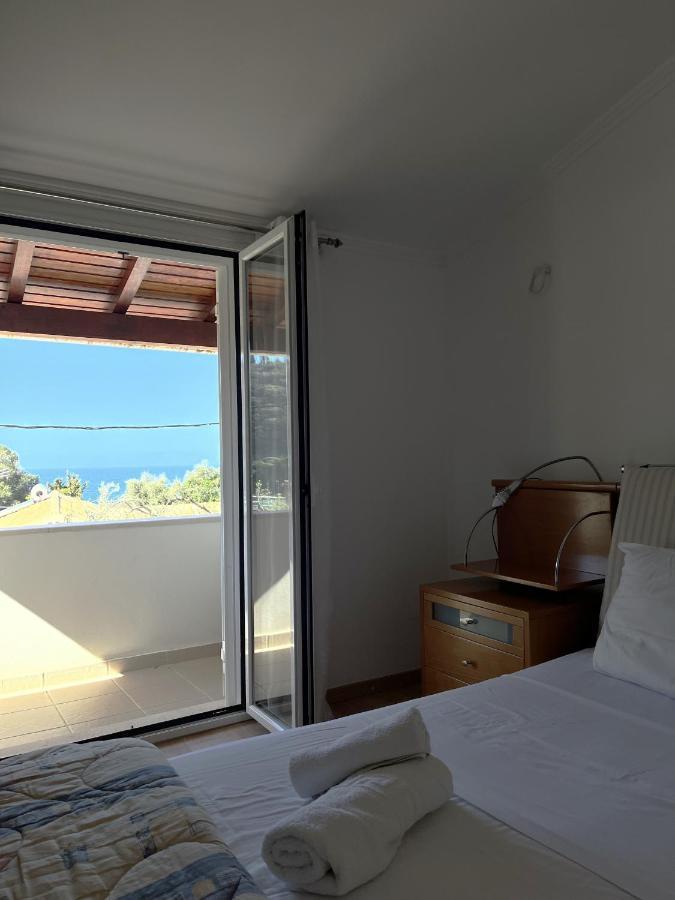 Villa Ampelaki "30 Meters To Beach" 팔레오카스트리차 외부 사진