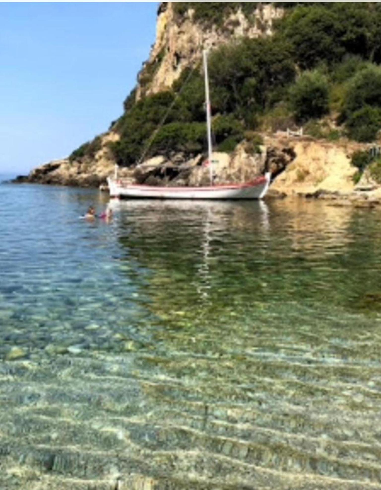 Villa Ampelaki "30 Meters To Beach" 팔레오카스트리차 외부 사진